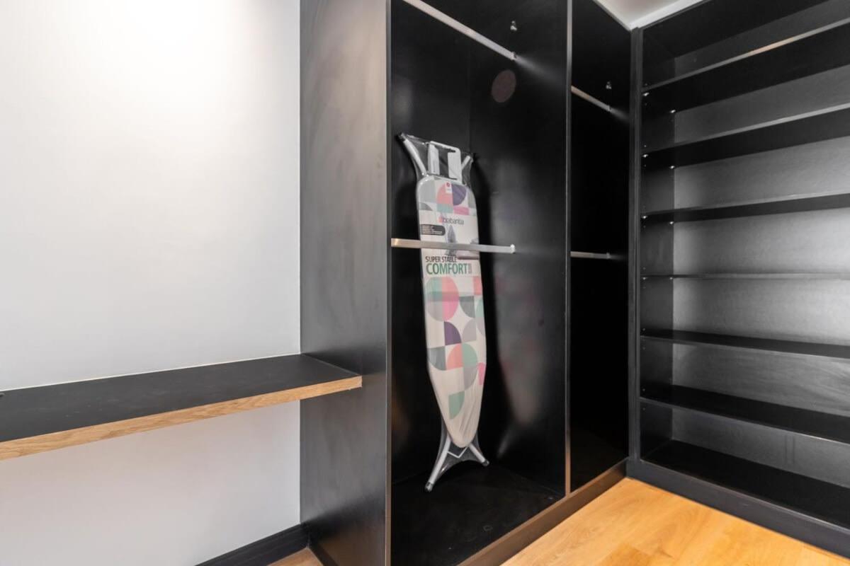 305 Marvol On Hall - 2 Bedroom *
